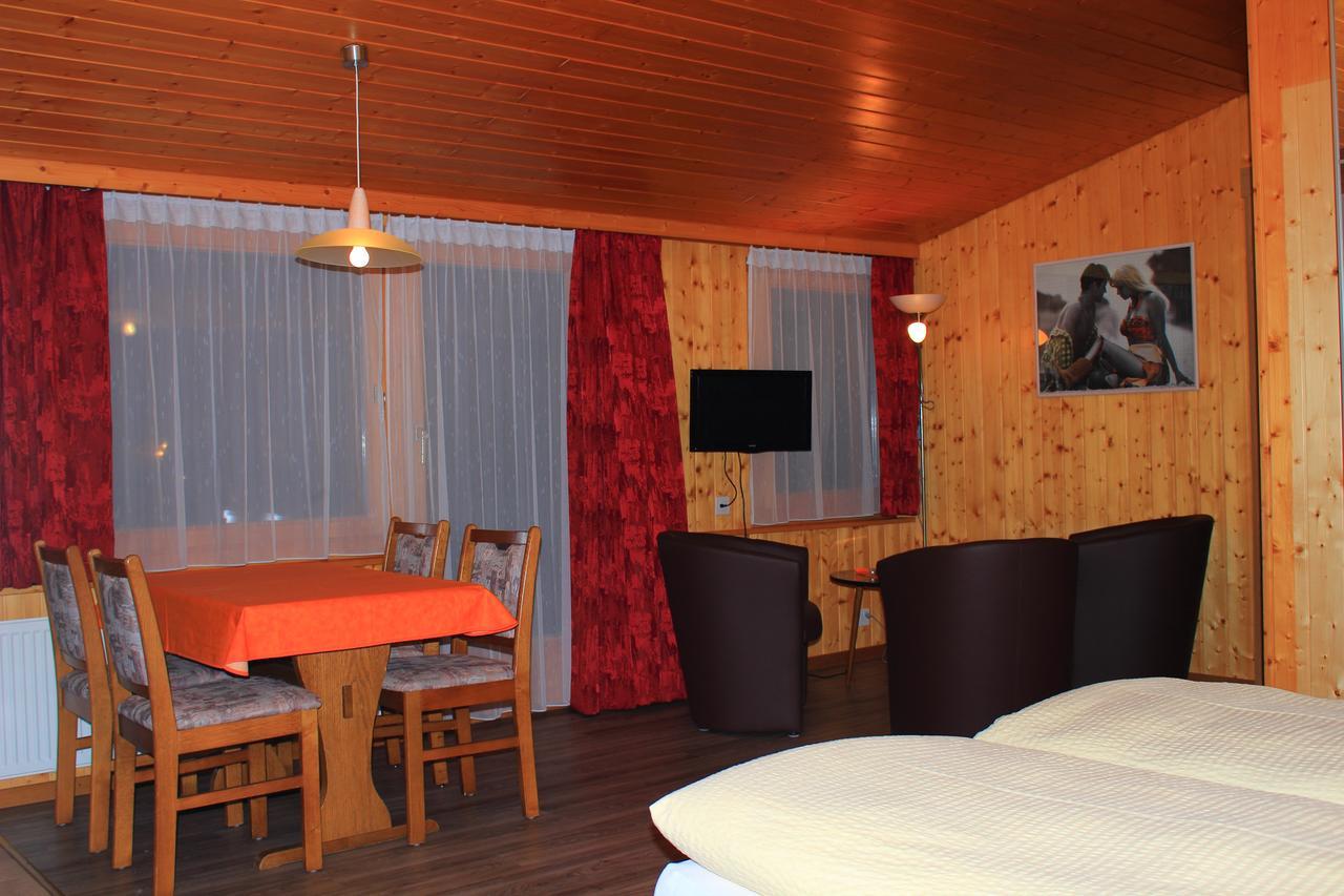 Hotel Alpha Grächen Kültér fotó