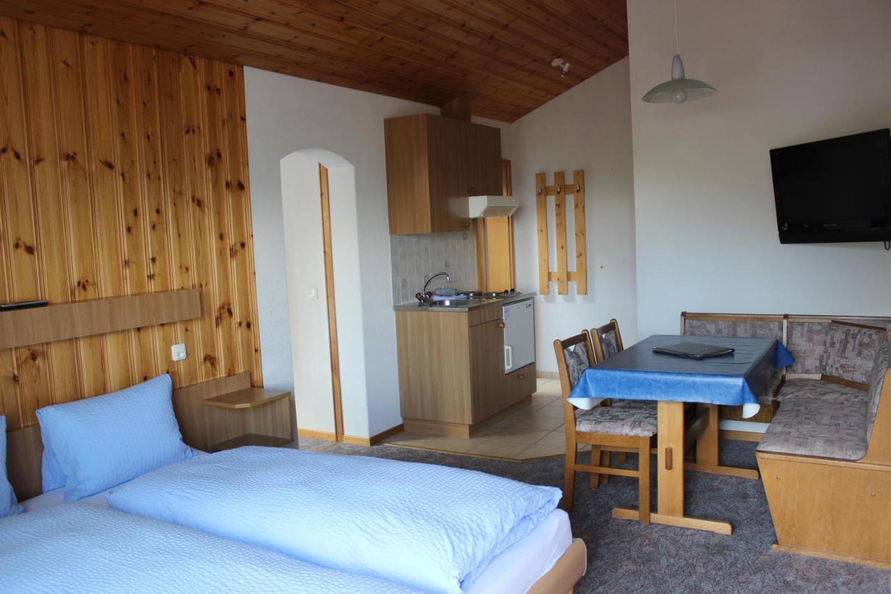 Hotel Alpha Grächen Kültér fotó